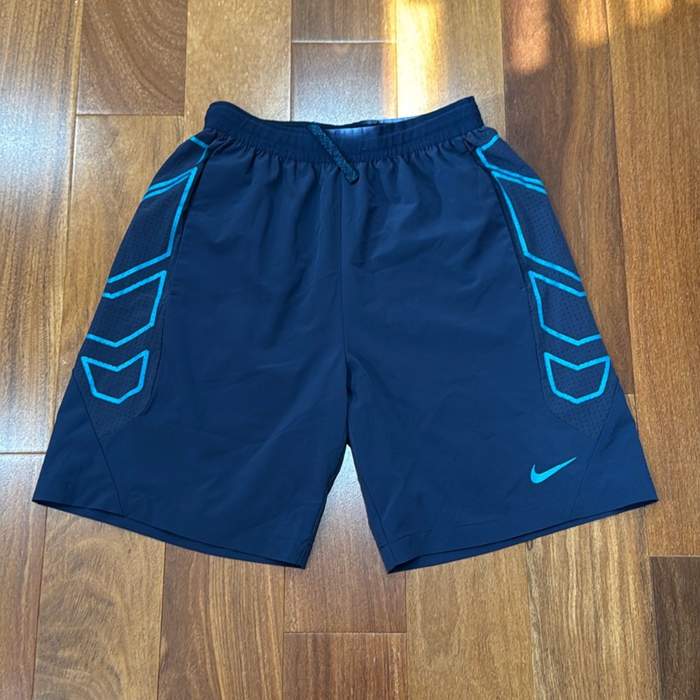 Men's Nike Vapor Flex Woven Training Shorts 8" Ins, Navy, M 684825-410